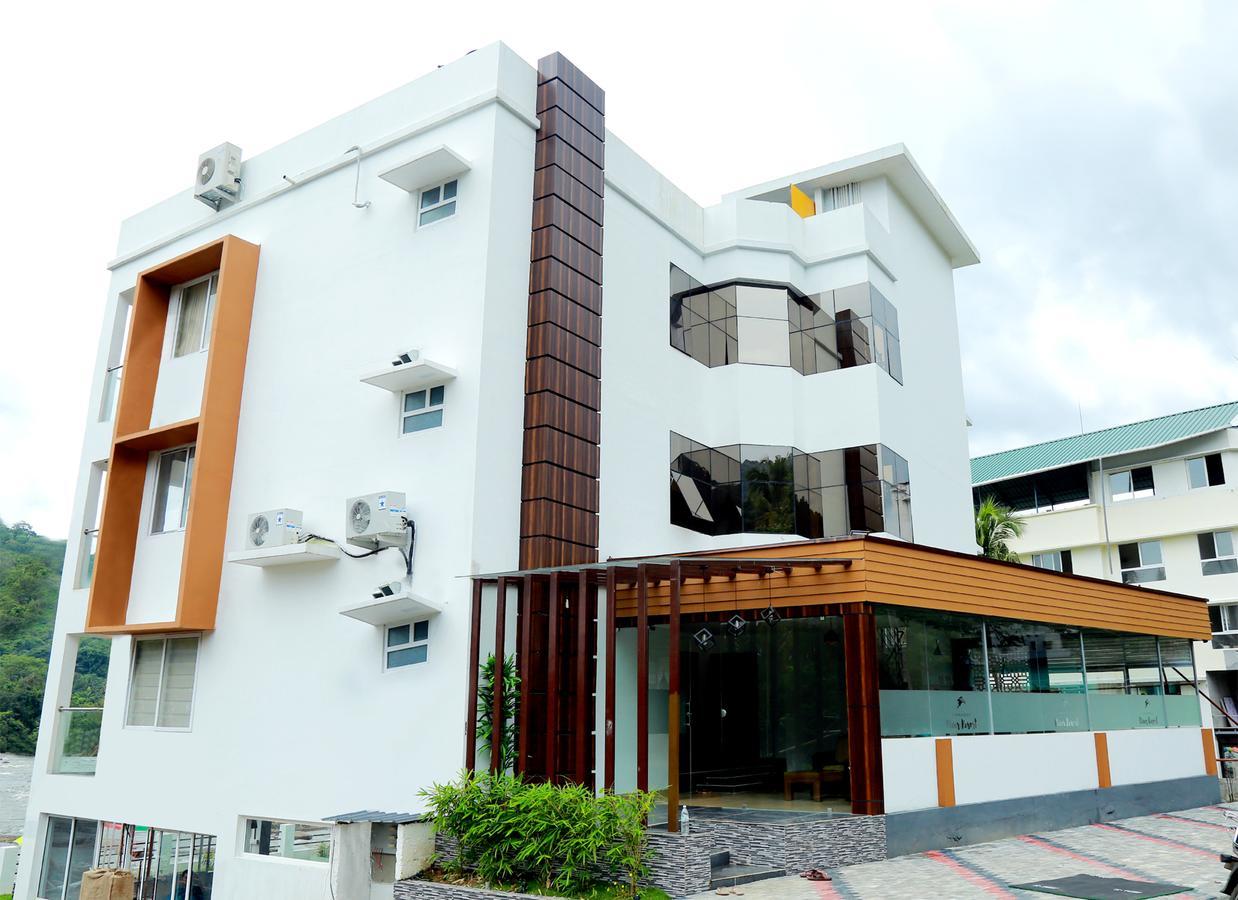 Athirapilly River Resort Athirappilly Exterior foto